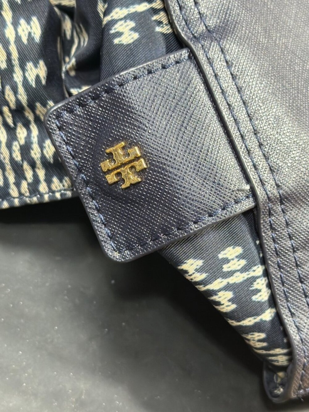 Tory Burch Navy Ikat Printed Packable Nylon Tote Shoulder Bag Women's Travel - Picture 9 of 12